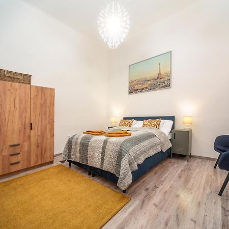 A77 Buda Castle Apartment Budapeste Exterior foto