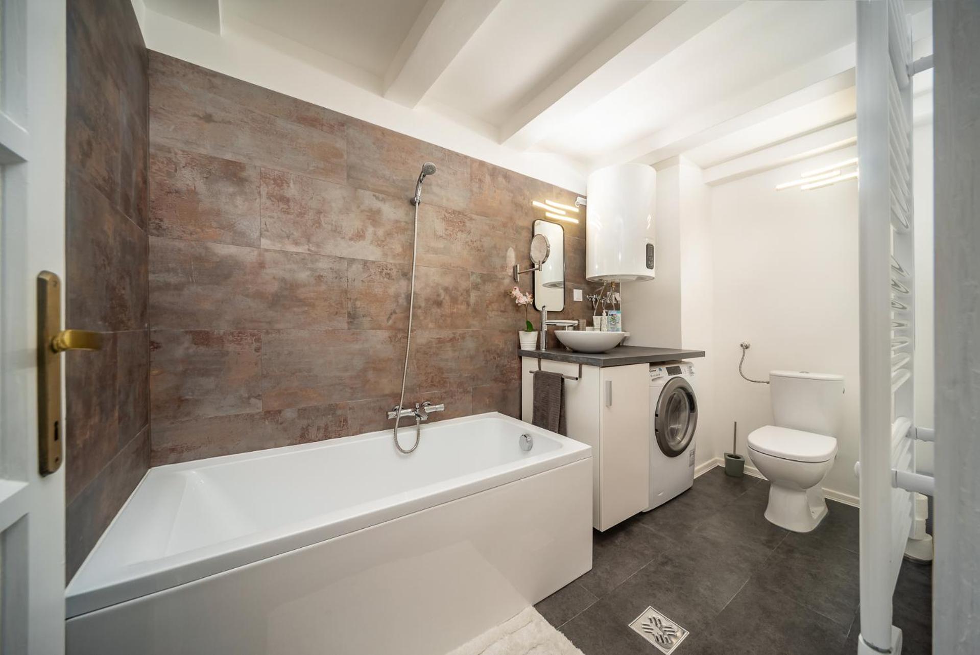 A77 Buda Castle Apartment Budapeste Exterior foto